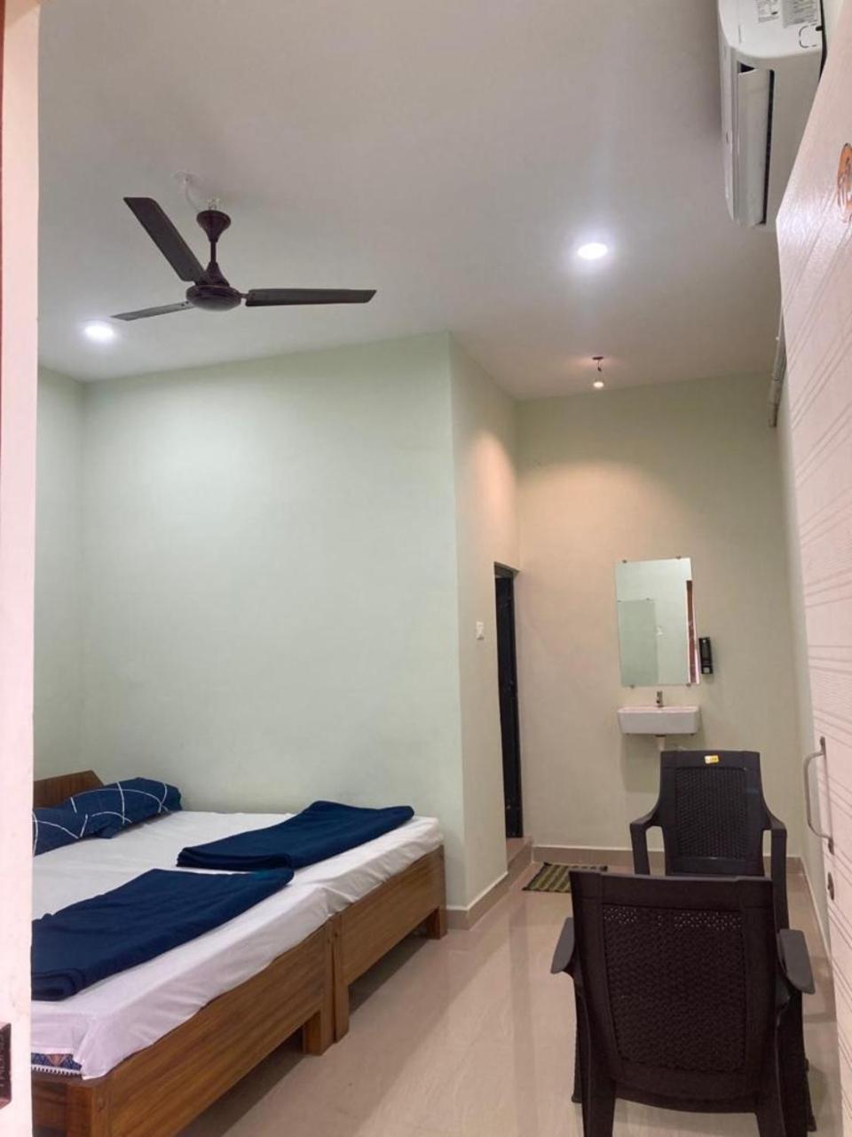 Oceanic Stay And Restaurant Gokarna Gokarna  Exterior foto